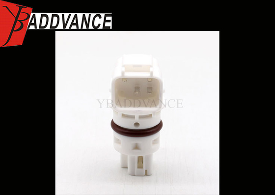 Conector blanco eléctrico de calidad superior de 4 Pin Male Fuel Pump Harness para Nissan