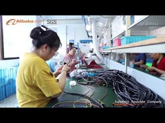 Línea de producción de conectores y mazos de cables.