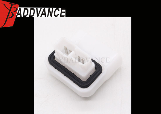 White Automotive Bulkhead Electrical Fuel Pump Connector 4 Pin For Toyota Corolla Honda Nissan