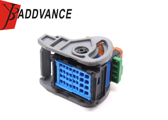 98644-2002 32 Pin Female CMC Receptacle Right Wire To Wire Output Automotive ECU Housing Connector