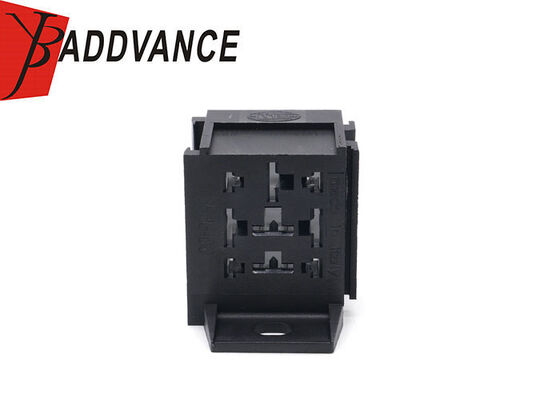8JA003526001 Hella Automotive Electrical Custom 9 Pin Plastic Quick Connect Relay Holder